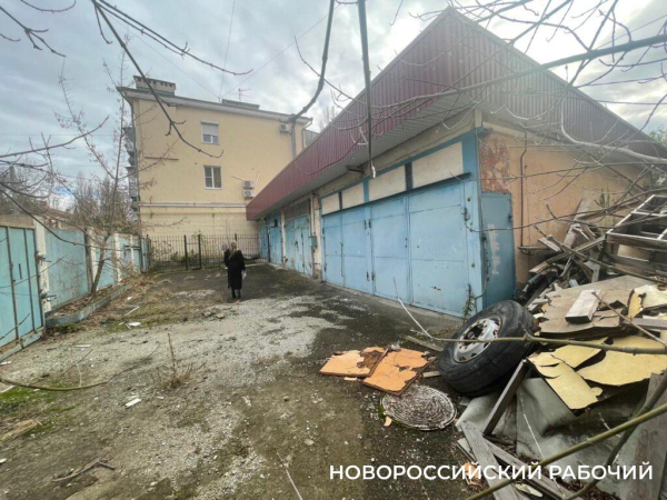 Жители исторического центра Новороссийска боятся открытия столовой прямо под домом