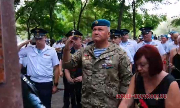От Новороссийска в зону проведения специальной военной операции передали 10 автомобилей УАЗ