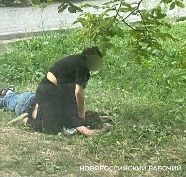 «Я убиваю человека» — в Новороссийске женщина 12 раз ударила камнем мужчину.