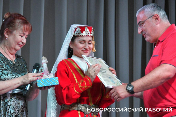 В Новороссийске прошел конкурс «ЭтноКрасавица 2025»