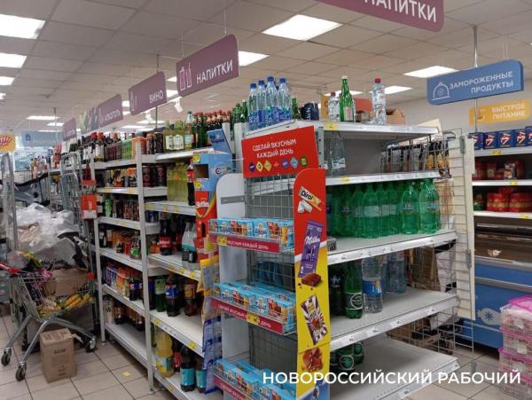 «За кого нас тут держат?!» Покупатели «Магнита» в шоке от состояния одного из магазинов