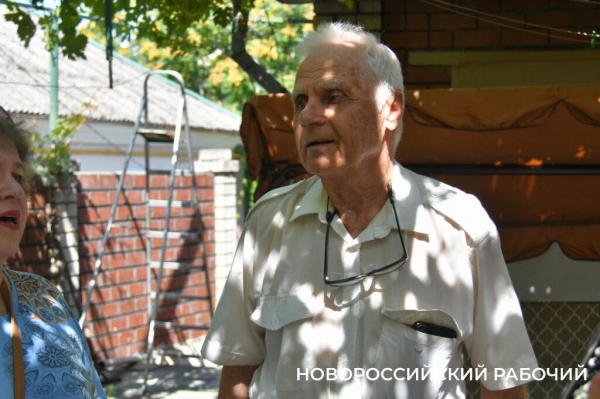 Любовь на вес золота. В Новороссийске поздравили счастливые пары