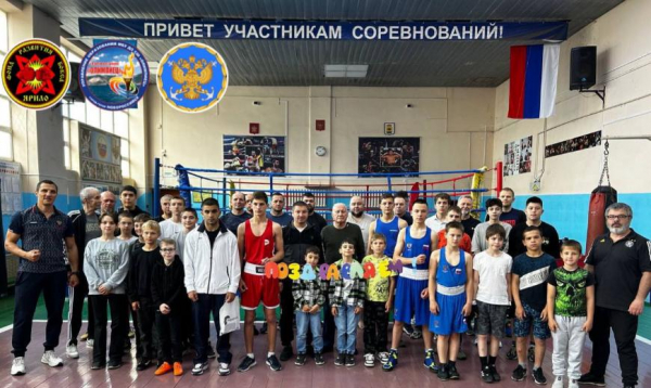 Новороссийские предприниматели наградили боксёра Тенгиза Котояна за победу в первенстве России по боксу