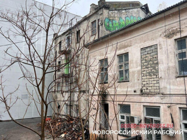 В Новороссийске стерли с лица земли здание дореволюционного пивоваренного завода «Бавария»