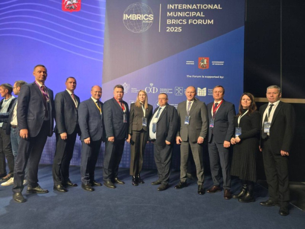  Глава Новороссийска на муниципальном форуме БРИКС: развитие городов и технологий. 