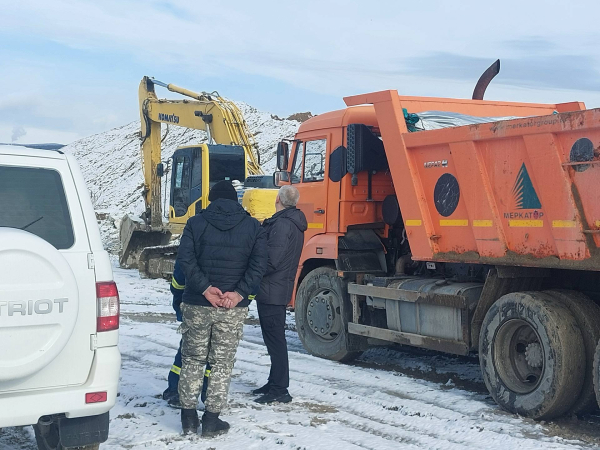 В Новороссийске площадь тления мусорного полигона составляет 90 квадратов В Новороссийске площадь тления мусорного полигона составляет 90 квадратов
