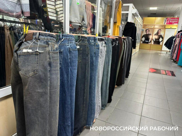 «Из-за таких как ты, мы и закроемся!» Вещевому рынку в Новороссийске дают год