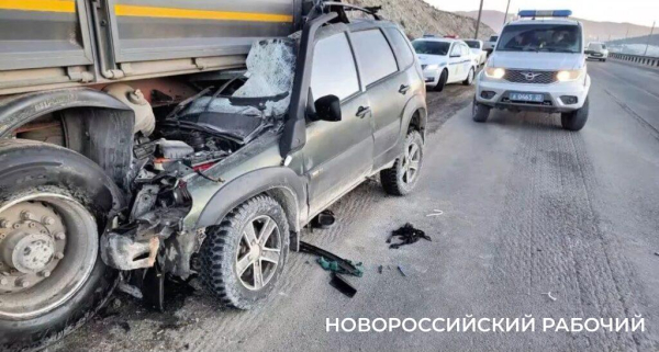 В Новороссийске в ДТП с большегрузом погиб человек В Новороссийске в ДТП с большегрузом погиб человек