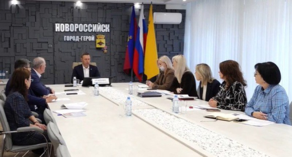  В Новороссийске обновят остановочные комплексы 