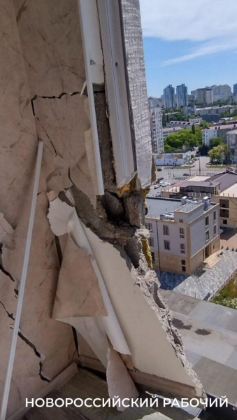 «Взрывом все перемололо!» В Новороссийске только приступают к ремонту дома, пострадавшего 3 мая от атаки БПЛА