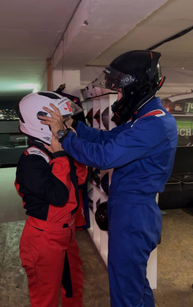 «Свидание с ветерком»: новороссийцы могут получить подарок на двоих от «ARENA KARTING»