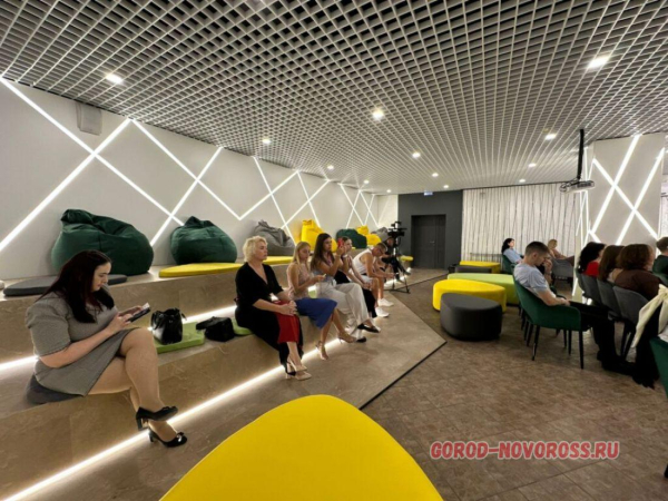 Закрыться или продолжать? Новороссийским бизнесменам дали «новые двери»