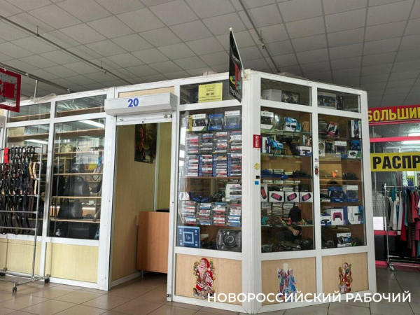 «Из-за таких как ты, мы и закроемся!» Вещевому рынку в Новороссийске дают год