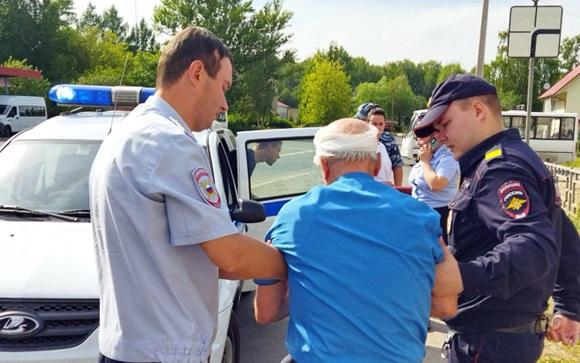 В Новороссийске сотрудники полиции окажут всю необходимую помощь горожанам, утратившим документы