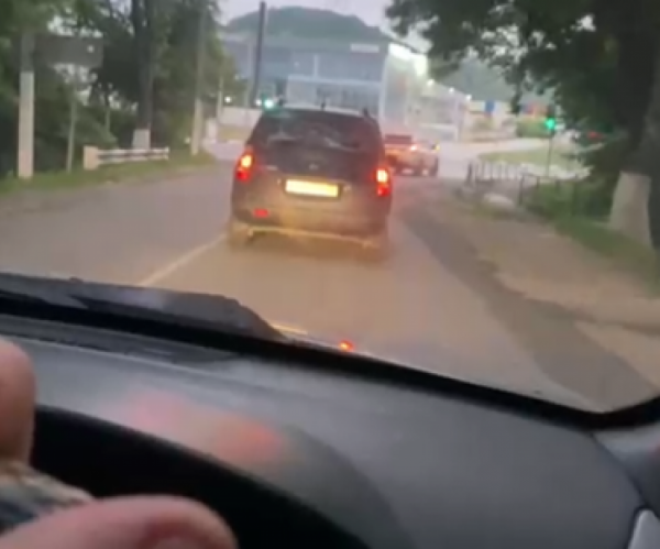 Это всё федералы! Дорожники дали ответ на жалобу новороссийца в «Блокноте»