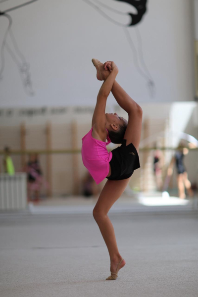 Художественная гимнастика - красивый и зрелищный вид спорта для девочки: куда отдать ребёнка в Новороссийске Художественная гимнастика - красивый и зрелищный вид спорта для девочки: куда отдать ребёнка в Новороссийске