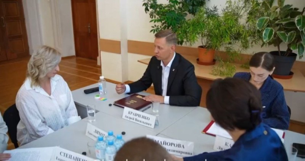  Глава Новороссийска Андрей Кравченко провёл расширенный приём граждан 