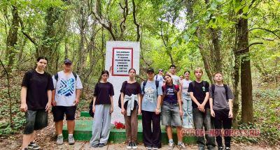 Новороссийские школьники отправились в поход, посвященный Дню основания города