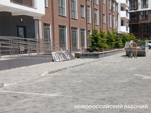 «Главное, что все живы». В Новороссийске идут ремонты в квартирах, пострадавших во время воздушной атаки 3 мая