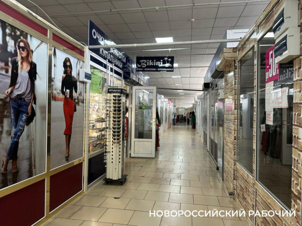 «Из-за таких как ты, мы и закроемся!» Вещевому рынку в Новороссийске дают год