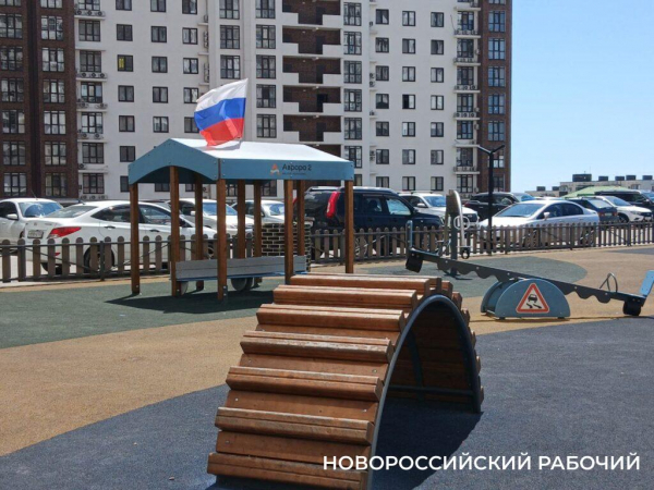 «Главное, что все живы». В Новороссийске идут ремонты в квартирах, пострадавших во время воздушной атаки 3 мая