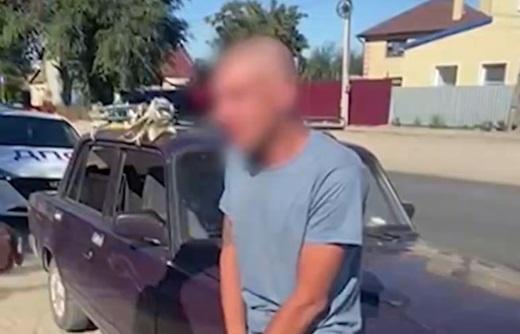 Пьяный новороссиец катался с подружкой на чужом авто Пьяный новороссиец катался с подружкой на чужом авто